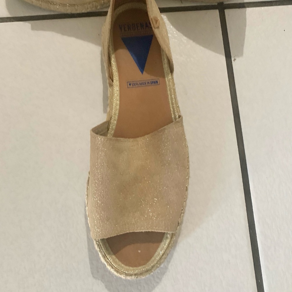 Verbenas gold slip on leather shoes